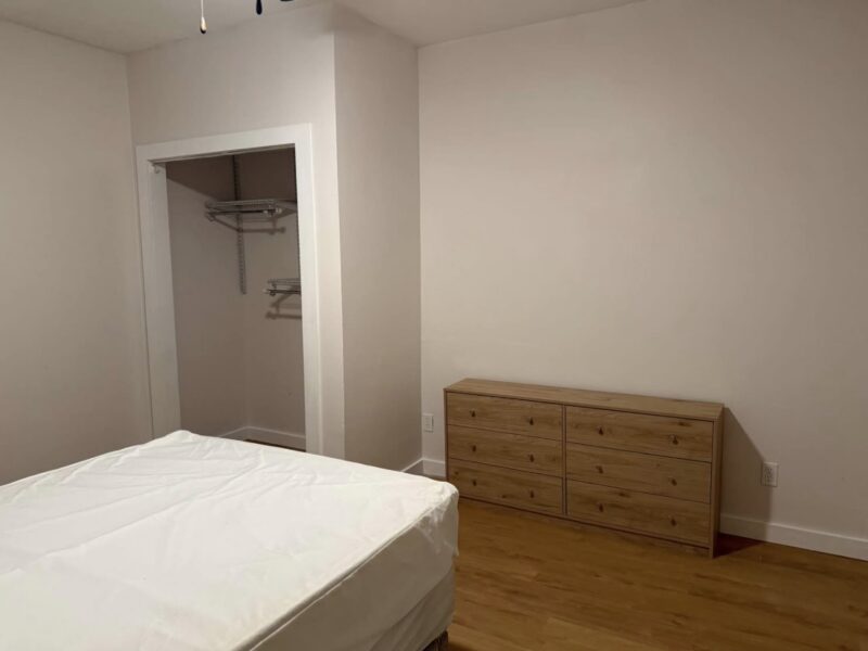 Rooms for rent within 5-7 minutes from Mercedes Benz Stadium