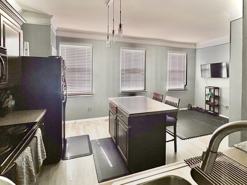 Spacious 4 Bedroom | 3.5 Bathroom | Sleeps Up to 8 Guests