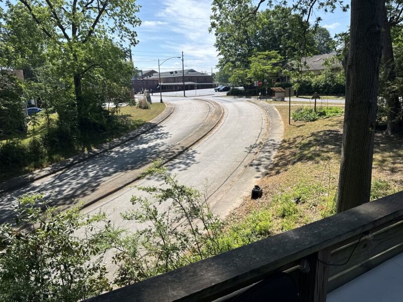 Cozy East Point Home with Porch Oasis| Near FIFA, Airport & Downtown ATL|Near MARTA train station, 5 train stops from Mercedes Benz Stadium, 2 train stops from Airport,