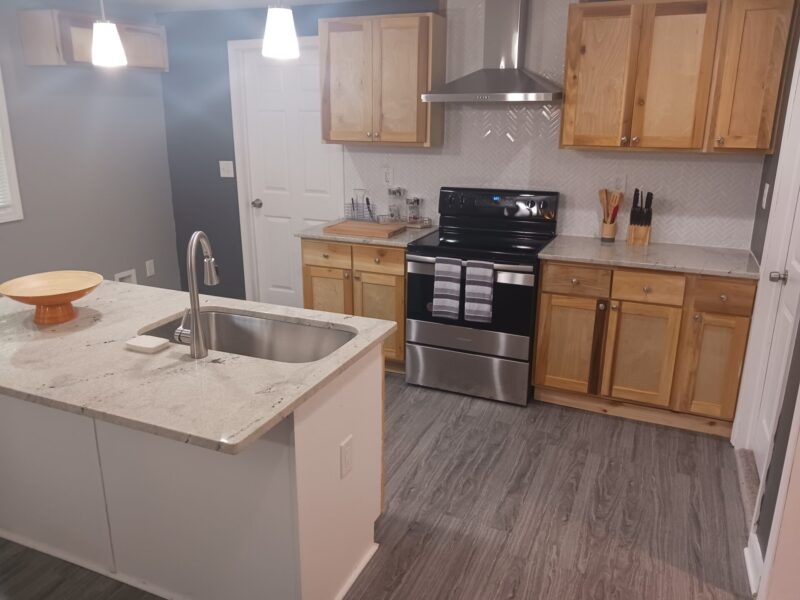 Grove Park Cottage!! 3 MILES FROM MERCEDES BENZ STADIUM!! FULLY EQUIPPED!!!