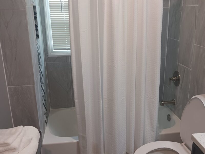 Grove Park Cottage!! 3 MILES FROM MERCEDES BENZ STADIUM!! FULLY EQUIPPED!!!