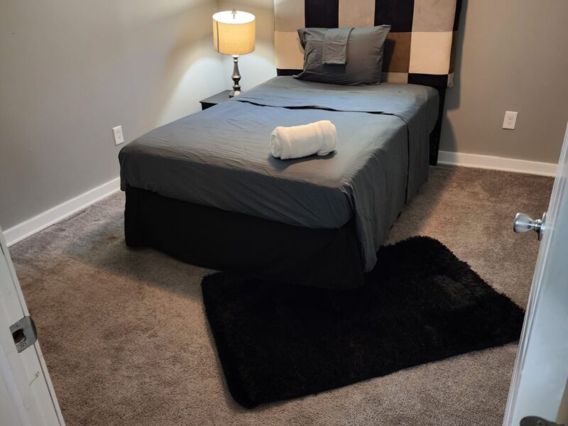 Grove Park Cottage!! 3 MILES FROM MERCEDES BENZ STADIUM!! FULLY EQUIPPED!!!