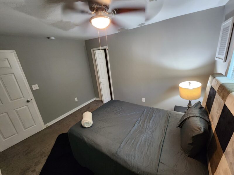 Grove Park Cottage!! 3 MILES FROM MERCEDES BENZ STADIUM!! FULLY EQUIPPED!!!