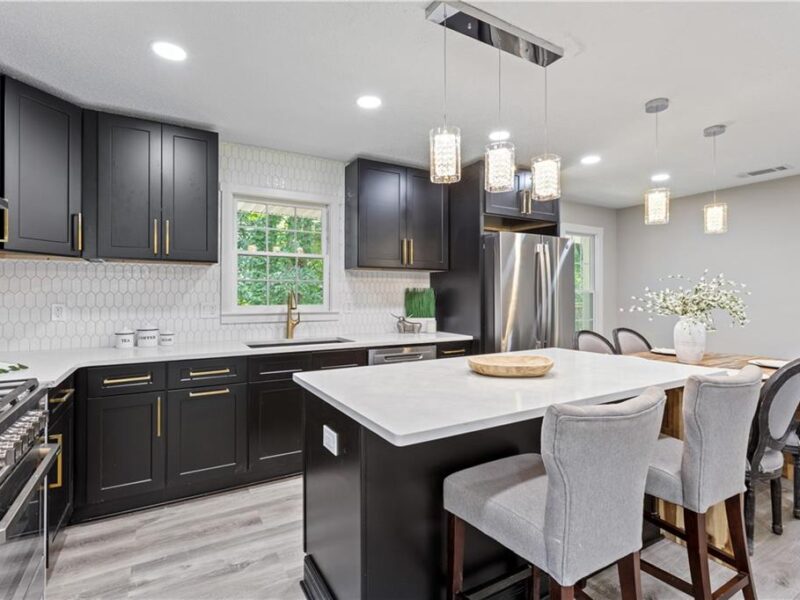 Spacious 8BR/5.5BA World Cup Stay — Sleeps Large Groups, Fully Renovated