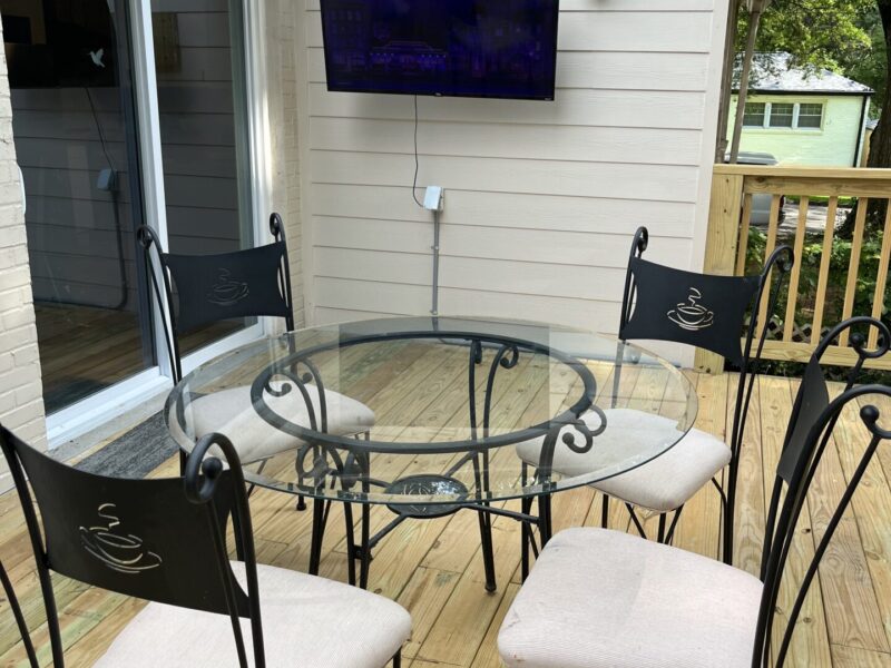 Rochelle's Place-⚽ Family-Friendly Atlanta Retreat | Sleeps 6 | Minutes from Atlanta & Airport